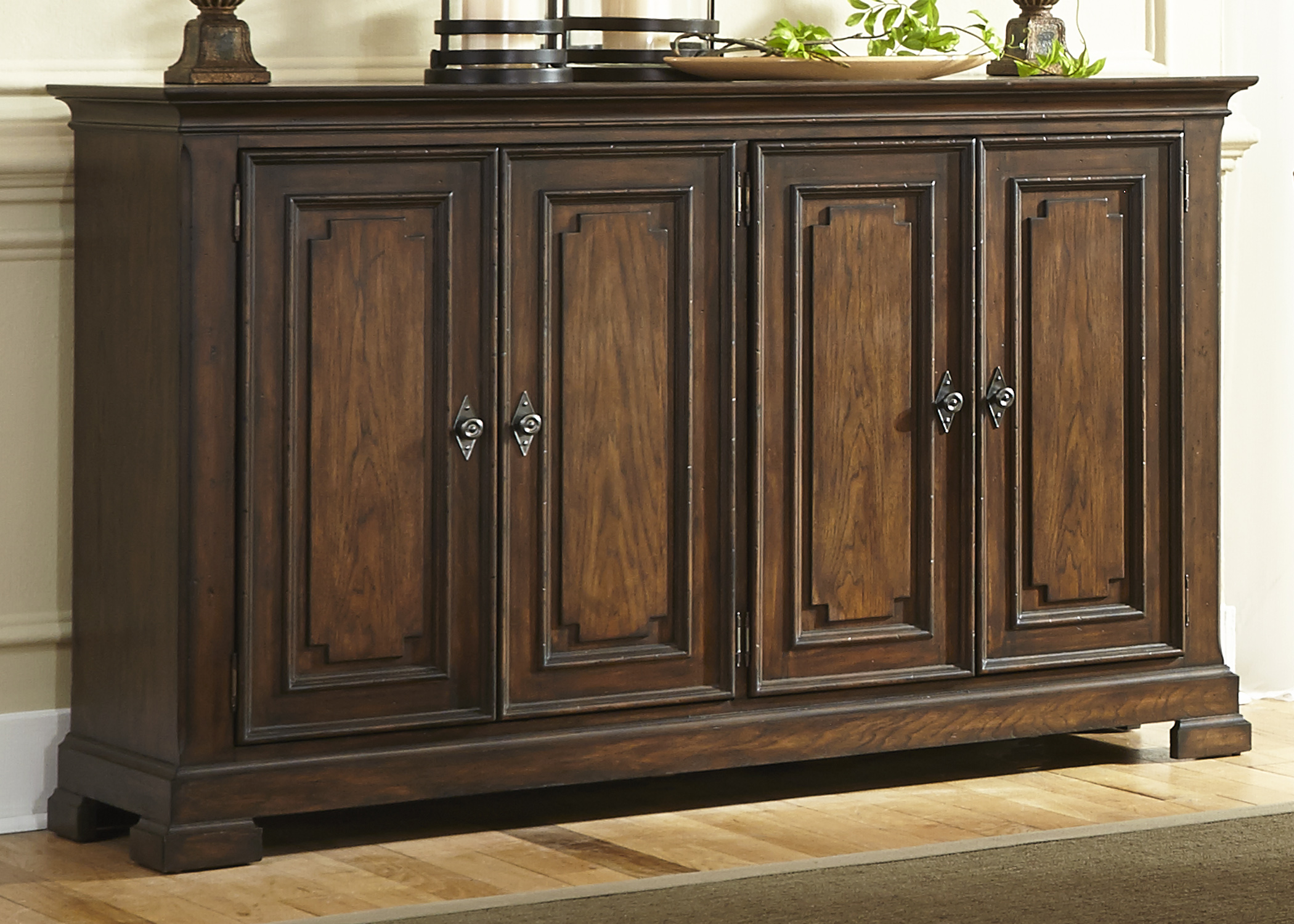 Traditional cheap buffet table